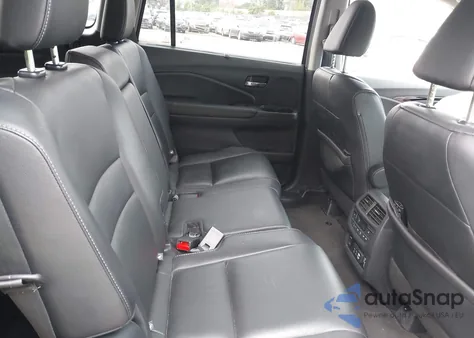 2020 Honda Pilot Awd Touring 8 Passenger z USA, uszkodzony, nr VIN 5FNYF6H95LB003568